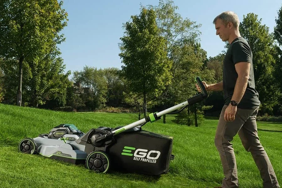 electric lawnmower